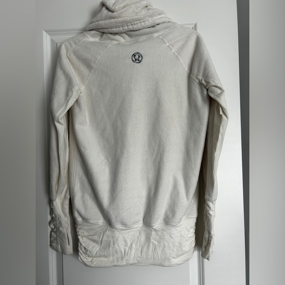 lululemon - Sherpa Sweater - Picture 2 of 2